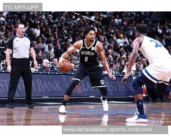 小南斯盛赞亨特如同莱昂纳德般出色表现助力全场胜利